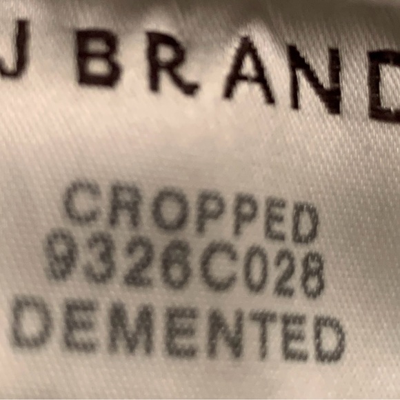 J Brand - Women’s 9326 Cropped Skinny Distressed Jeans (white-size 28) - Picture 6 of 8